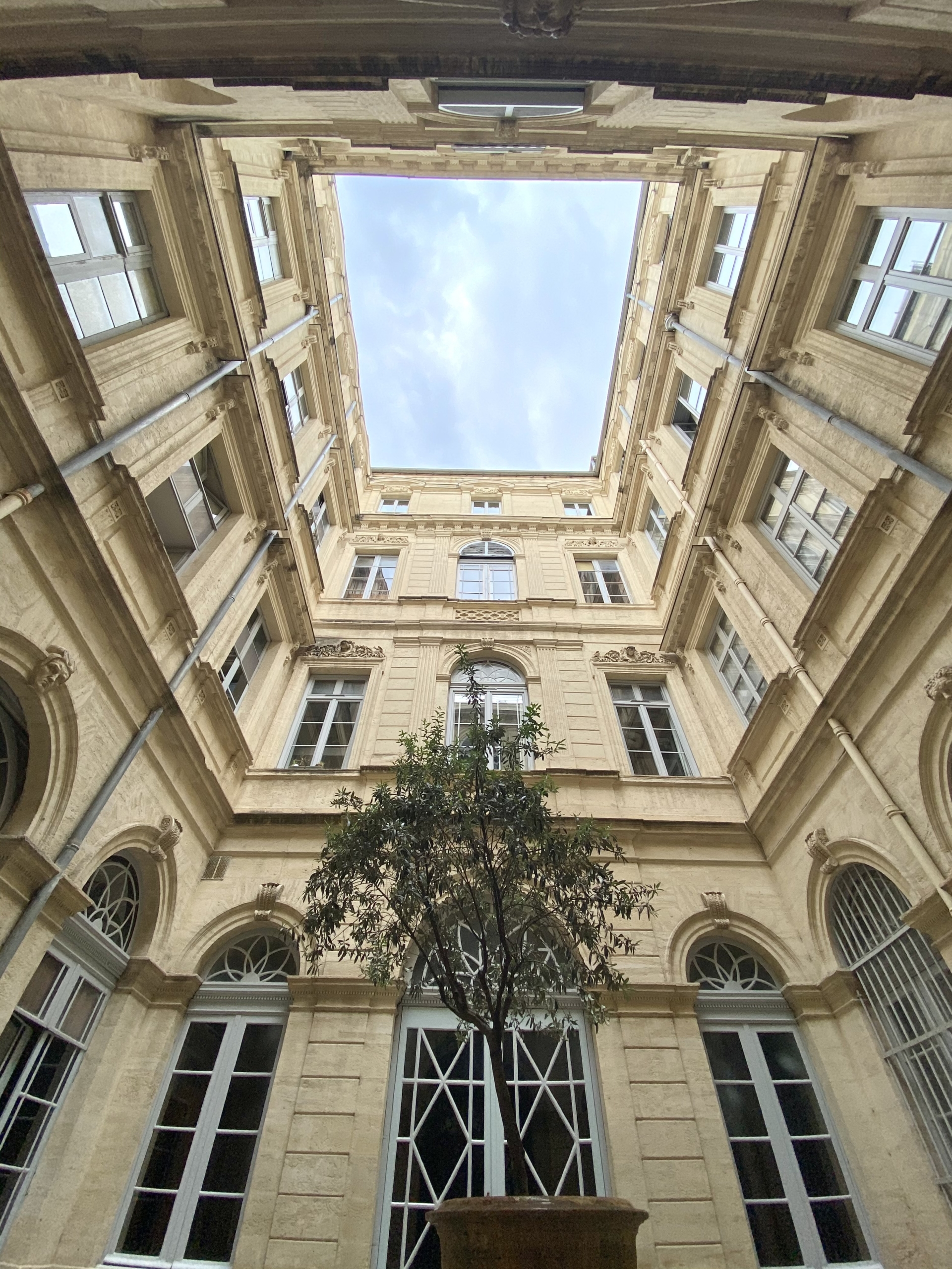 Hotel-des-chevaliers-du-jeu-de-paume-montpellier